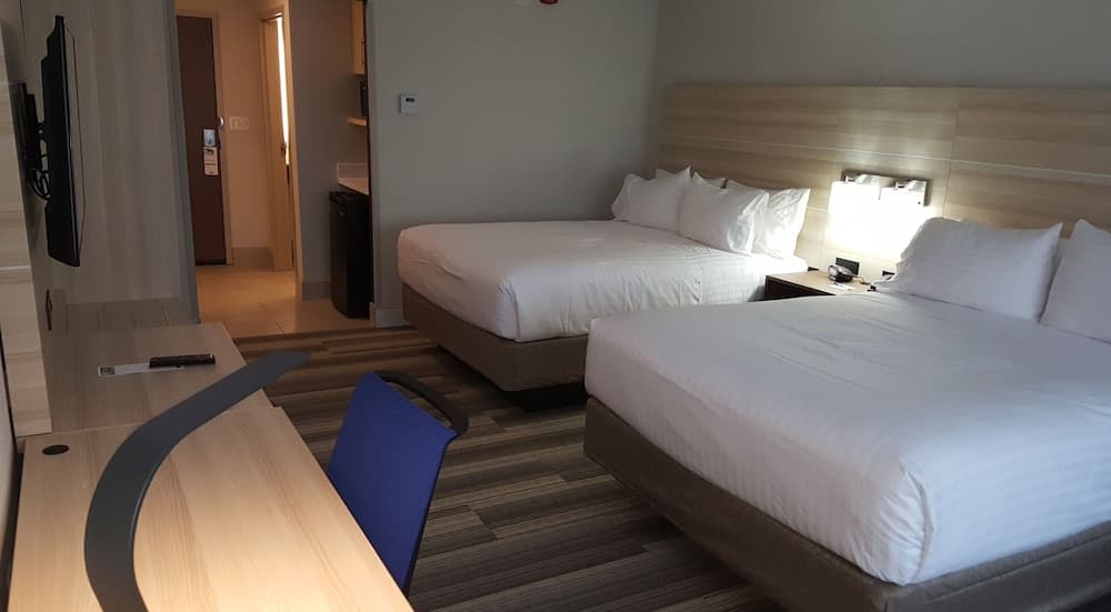 Holiday Inn Express & Suites Toledo West by IHG