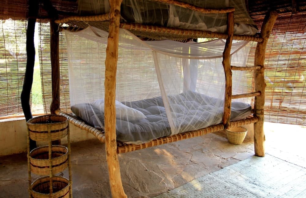 Distant Relatives Ecolodge & Backpackers