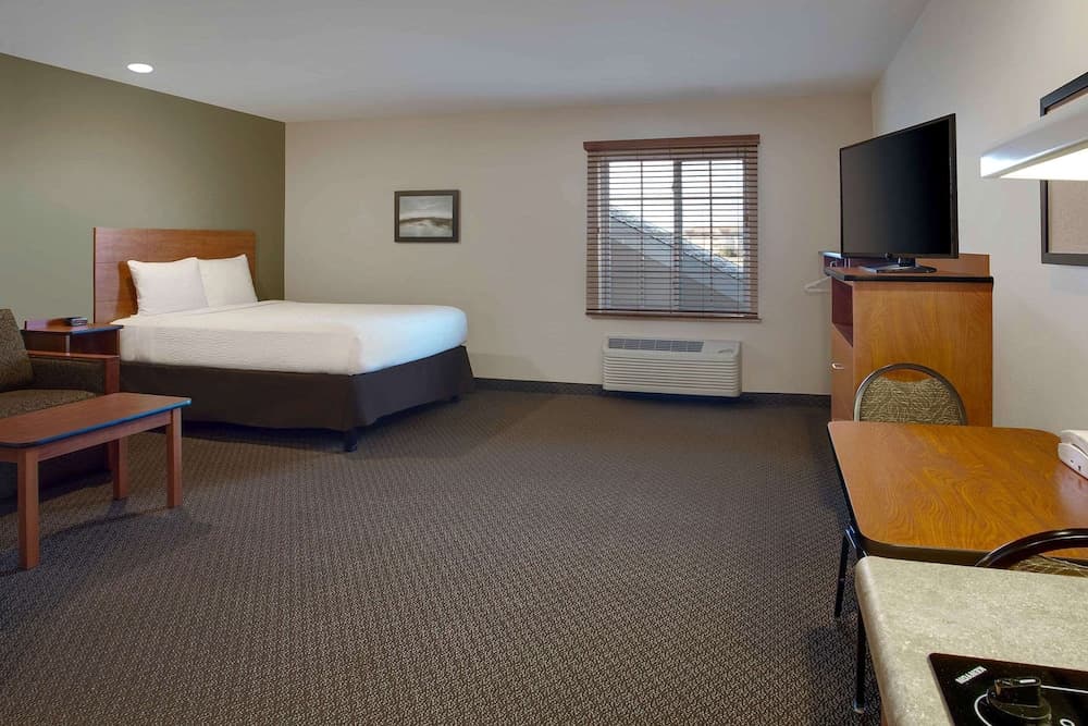 WoodSpring Suites Frederick I-70