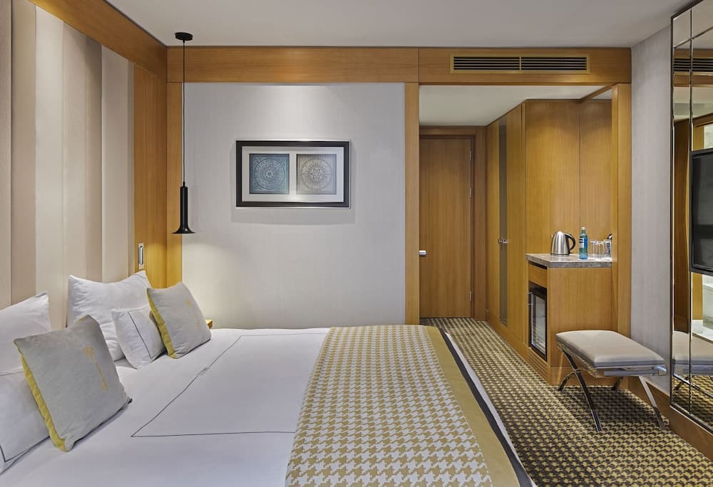 TITANIC Chaussee Berlin