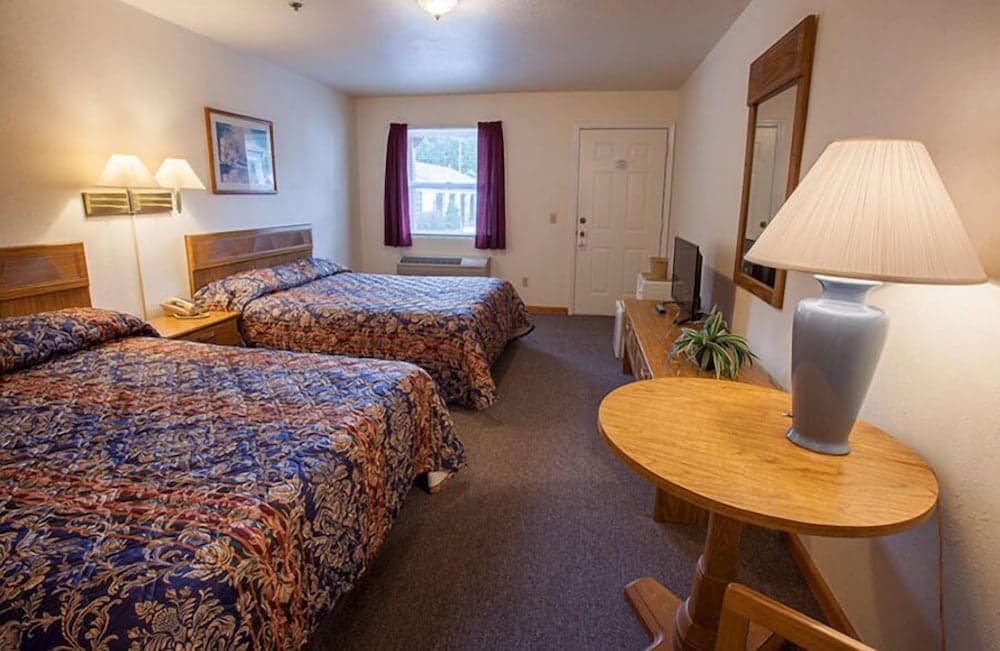 Maggie Valley Creekside Lodge