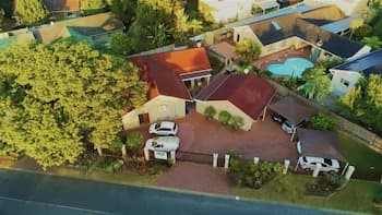 35 Kelkiewyn Bed & Breakfast