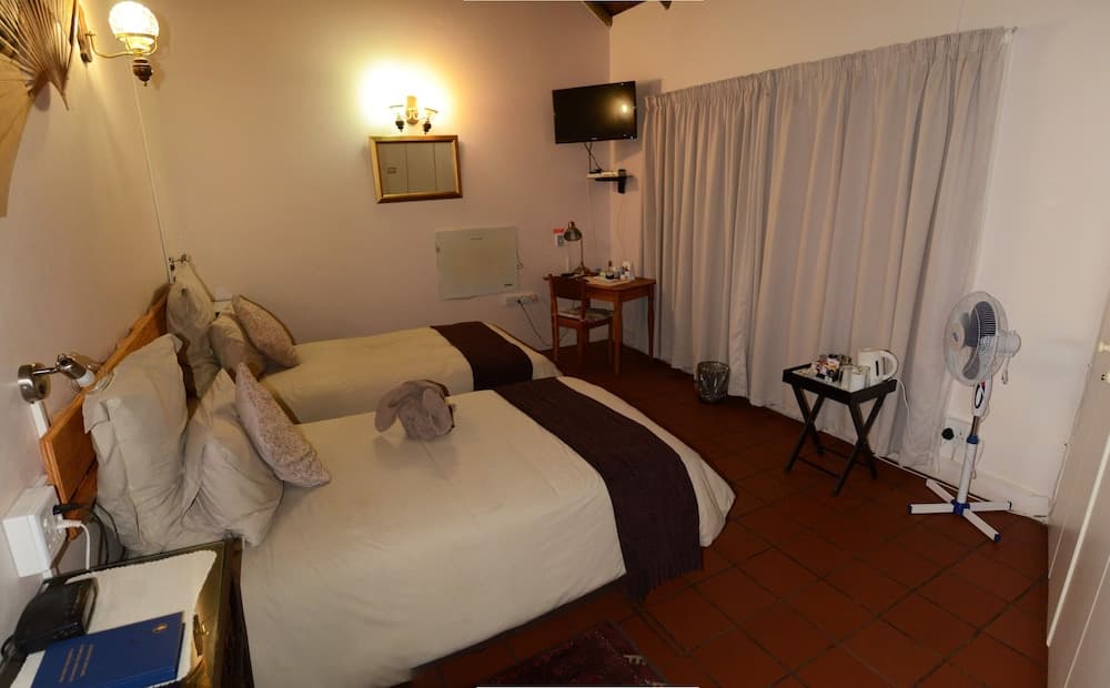 Maclear Manor Guesthouse