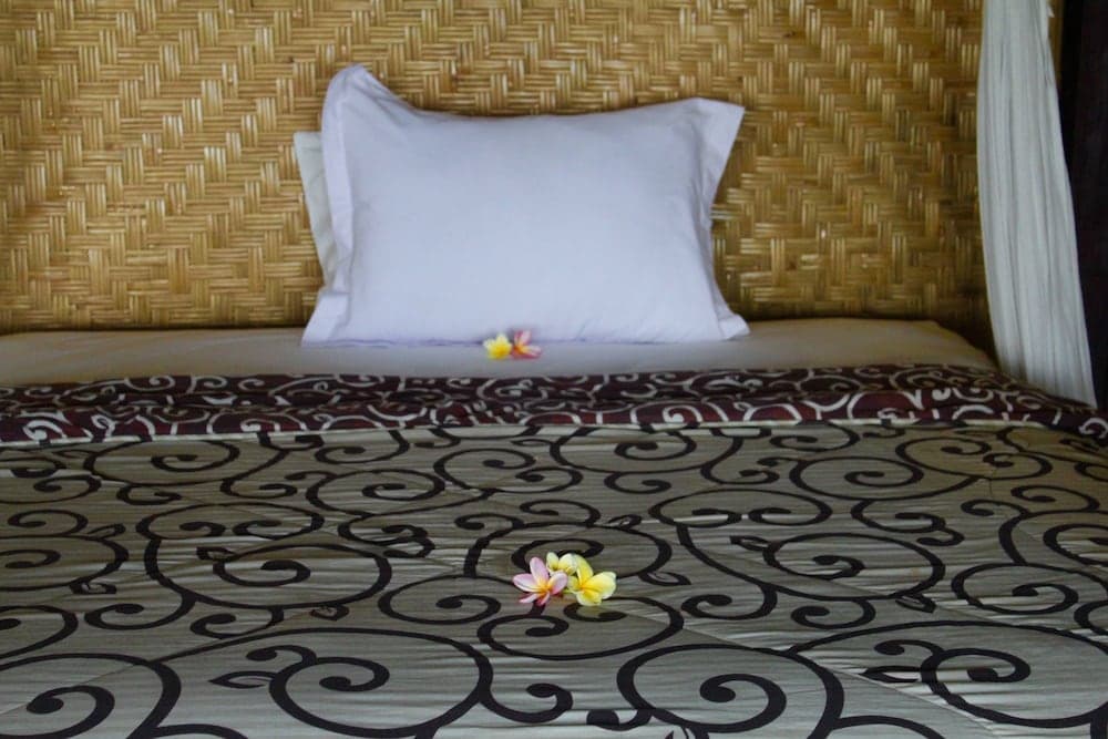 Dikaloha Medewi Surfcamp