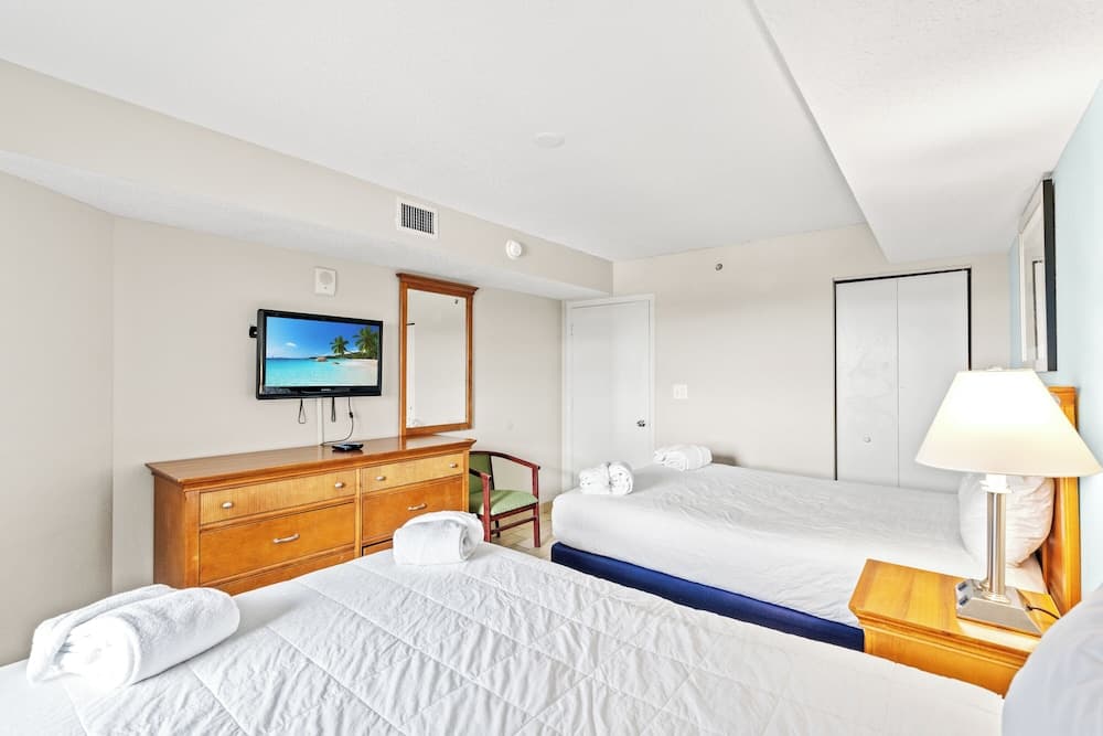 Atlantica Resort by Elliott Beach Rentals