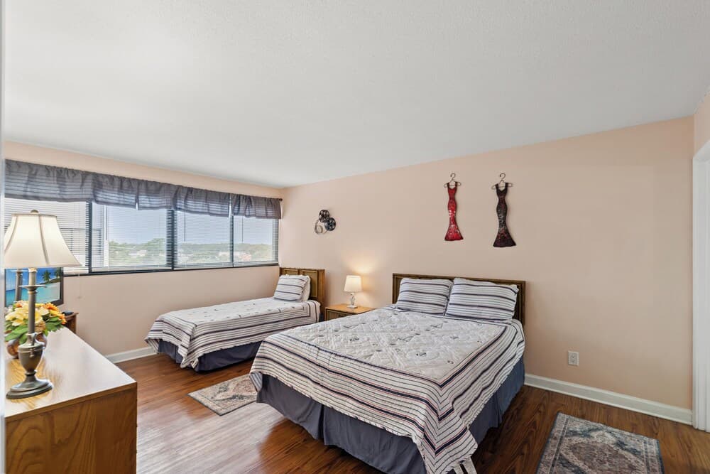 Holiday Towers by Elliott Beach Rentals