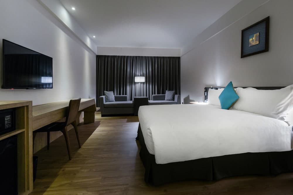 Just Sleep Kaohsiung Station