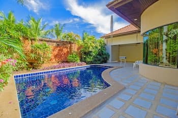 Cosy Beach Pool Villas by PSR ASIA