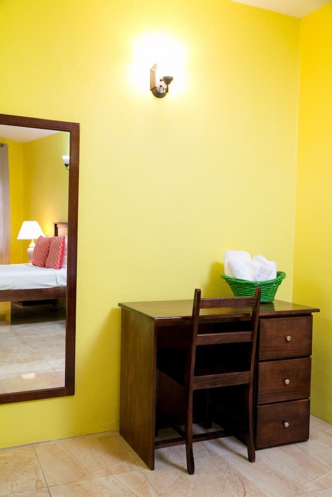 The Apartments at Jolly Castle