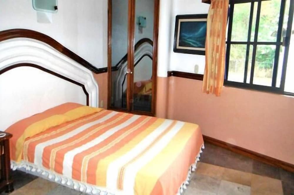 Canadian Resorts Huatulco