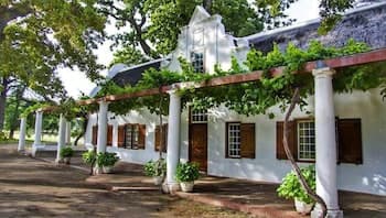 Lekkerwijn Historic Country Guest House