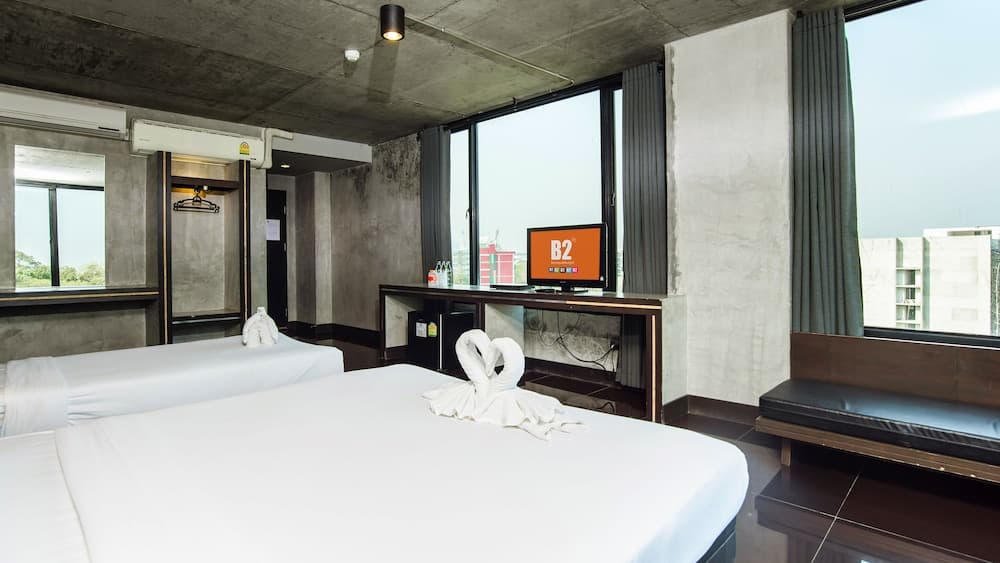 B2 Black Business & Budget Hotel