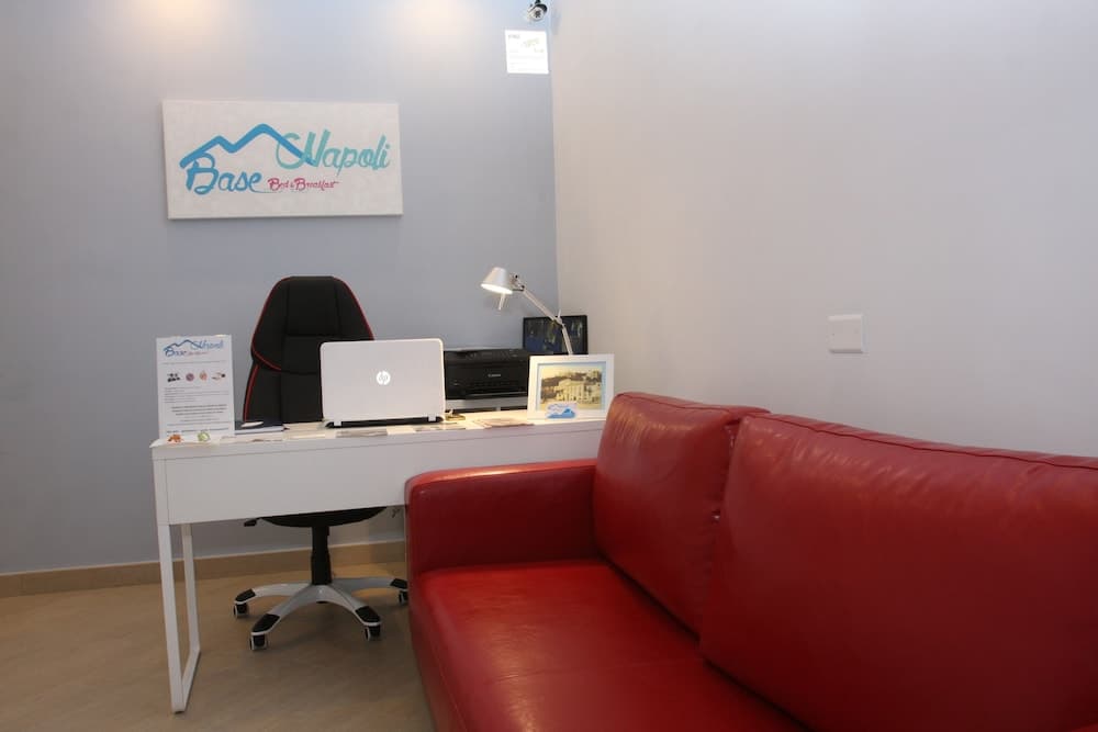 Base Napoli B&B