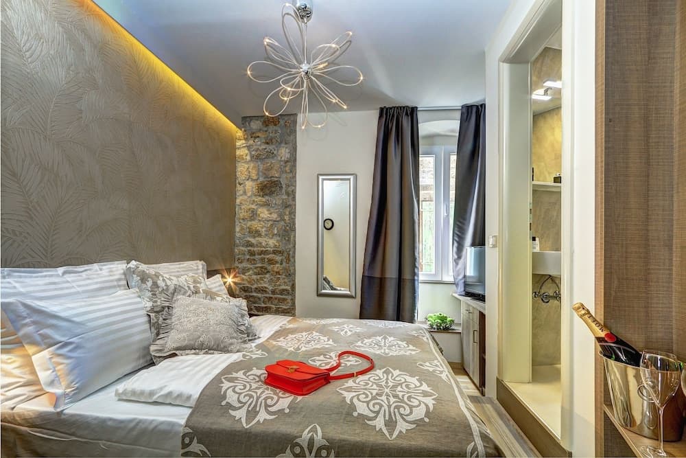 Centro di Centri Rooms