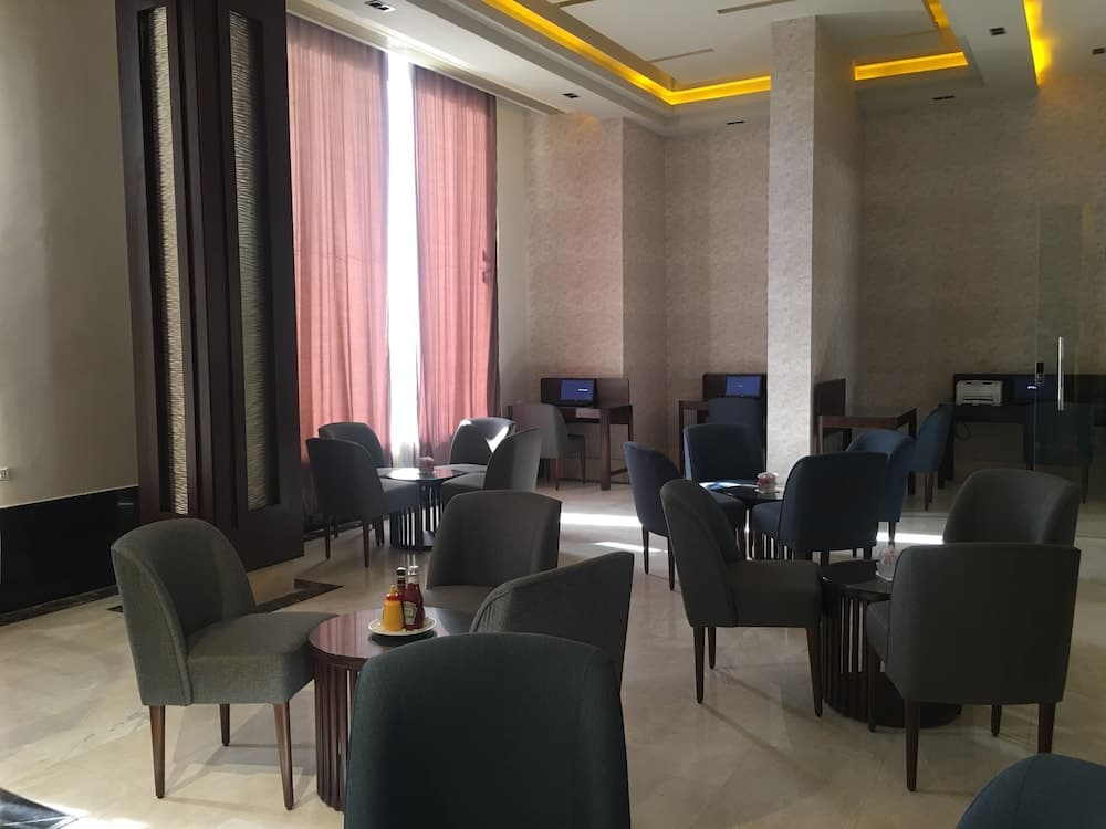 AMC Royal Hotel & Spa