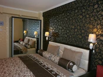 Hajjah Ririn's Kebagusan City