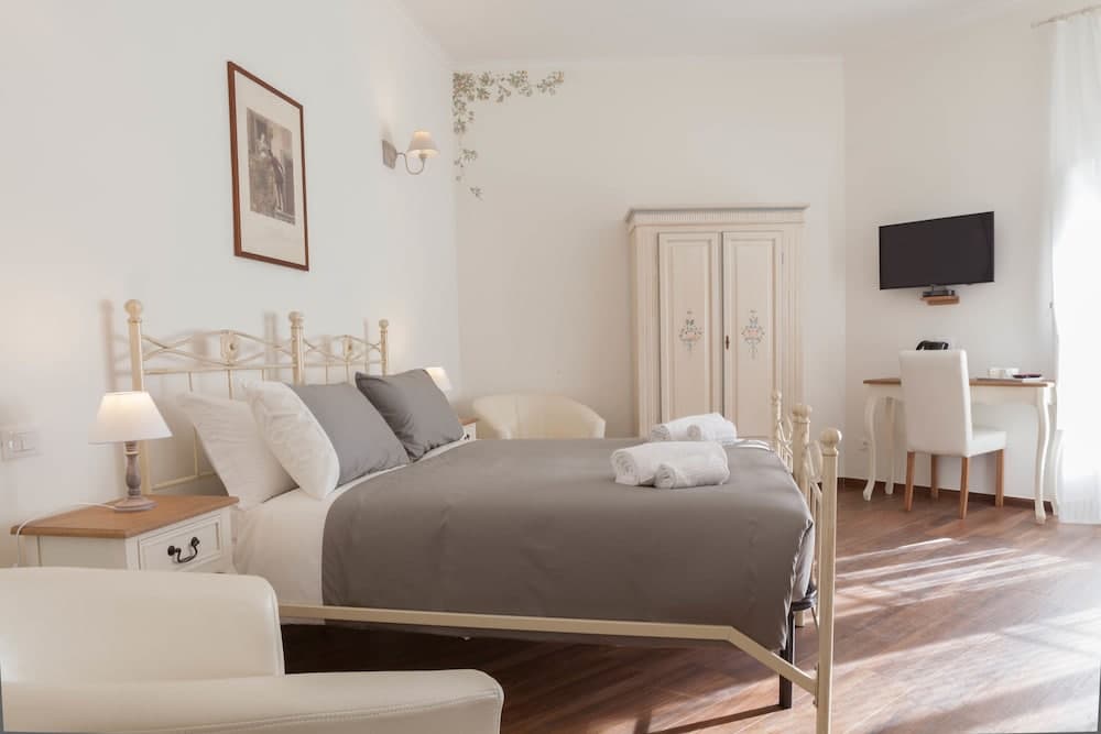 Donna Margherita Rome Suite & Rooms