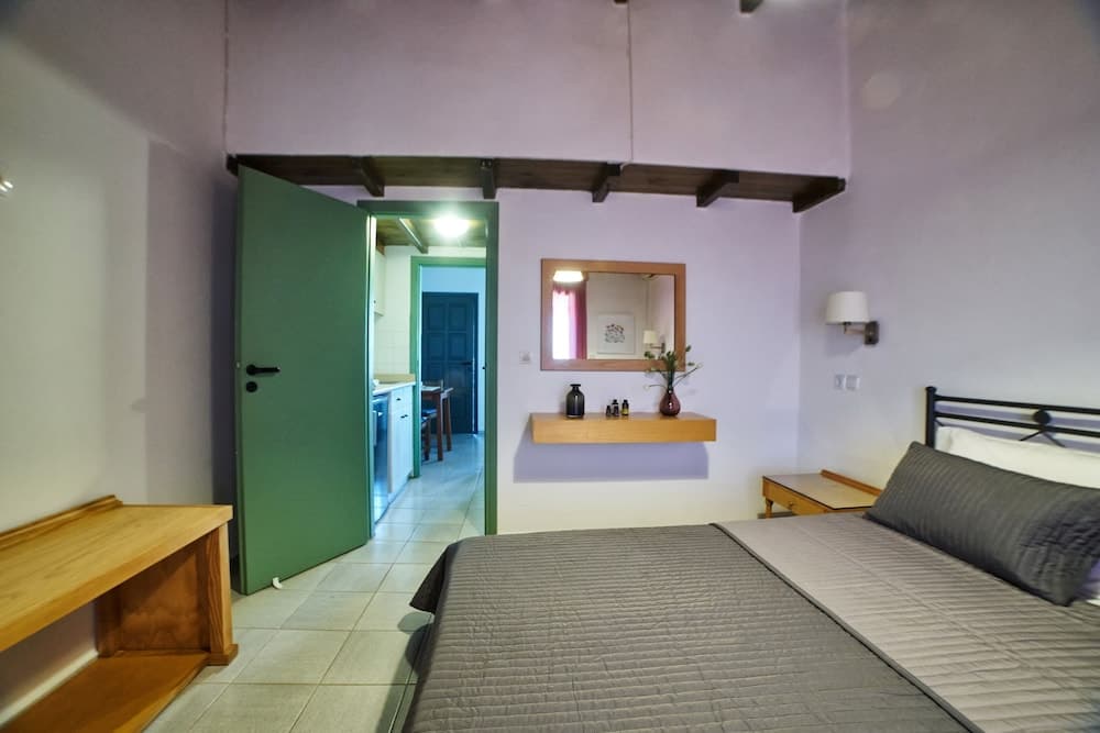 Nancy - Chara Apartments