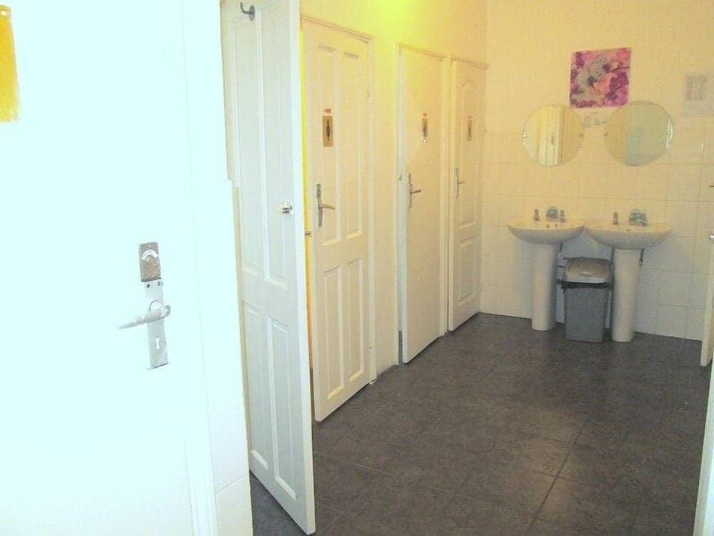 RMA Accommodation - Hostel