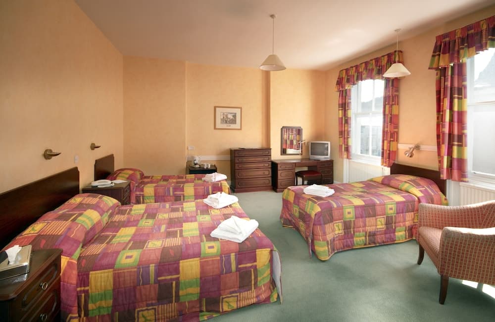 The New Southlands Hotel