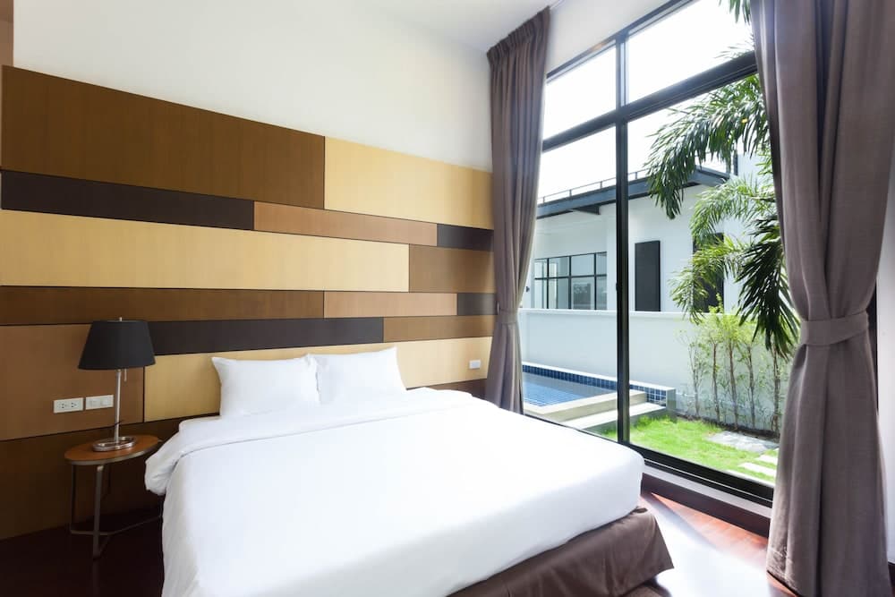 WE by Sirin Pool Villa Huahin