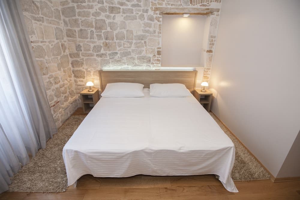 Tifani Luxury Rooms 2