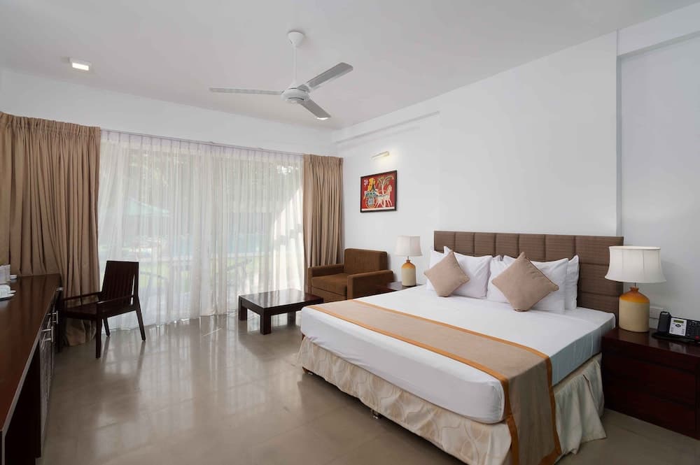 South Lake Resort Koggala