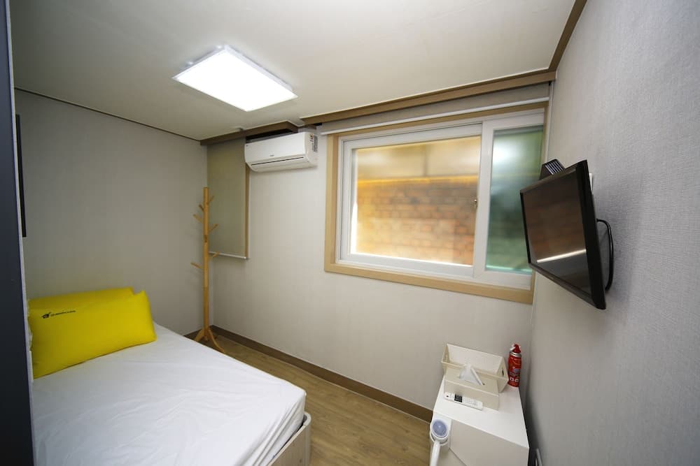 24 Guesthouse Seoul Cheongryangri