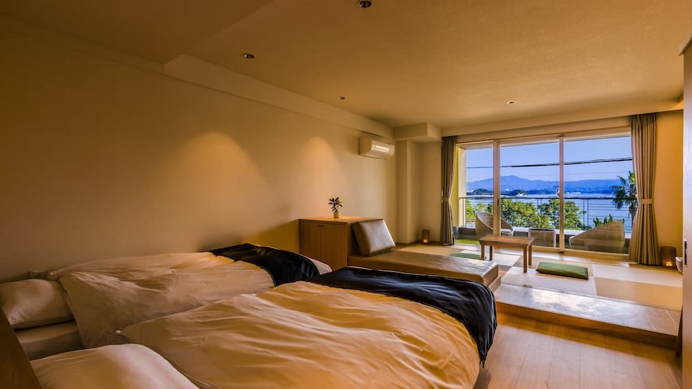 Ooedo Onsen Monogatari Premium Shirahama Gyoen