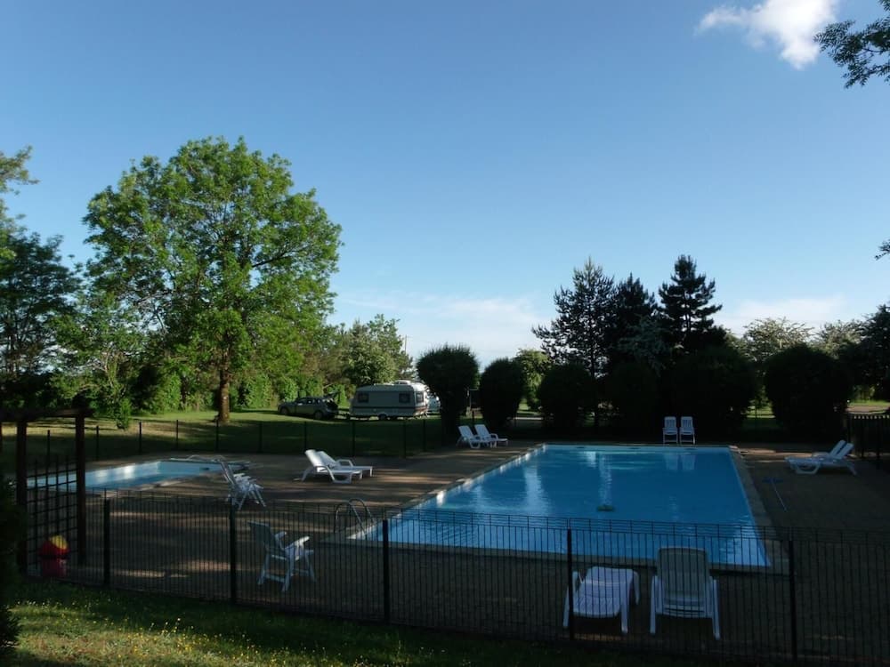 Camping de la croix d'Arles