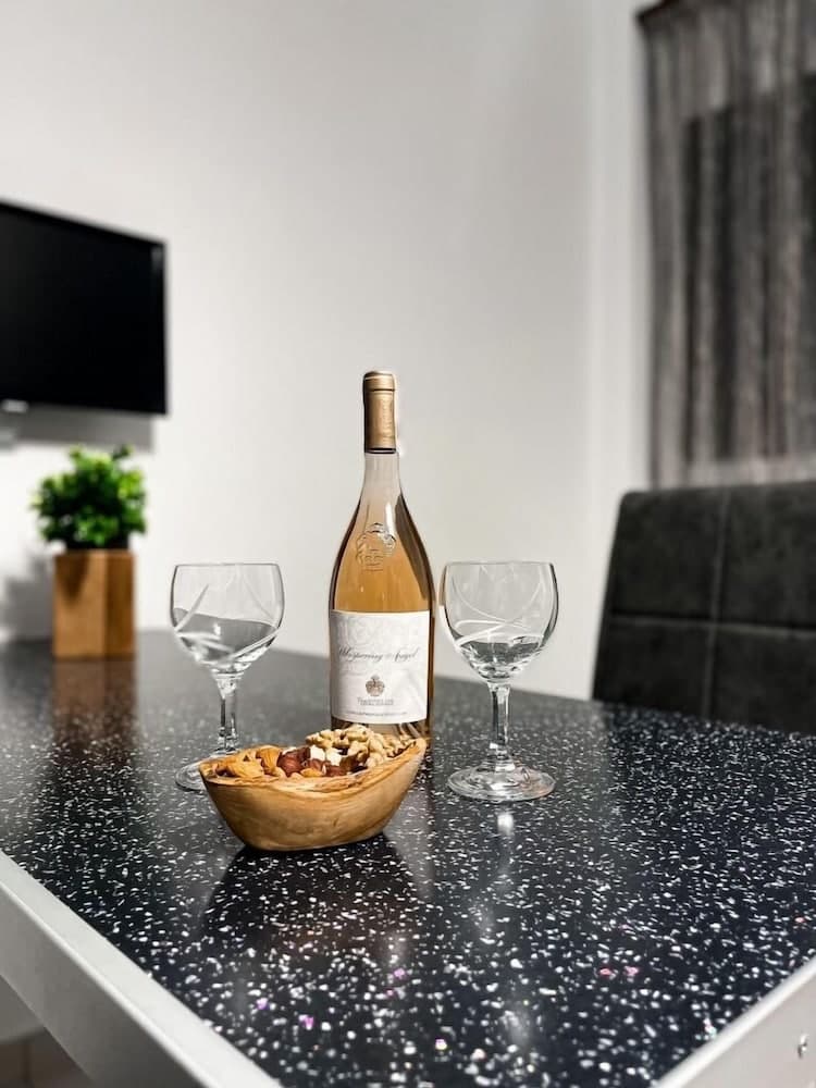 NJ Apartments - Deluxe Edition