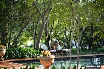 De Hoek Country Hotel