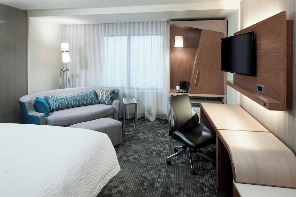 Courtyard by Marriott Fort Worth at Alliance Town Center