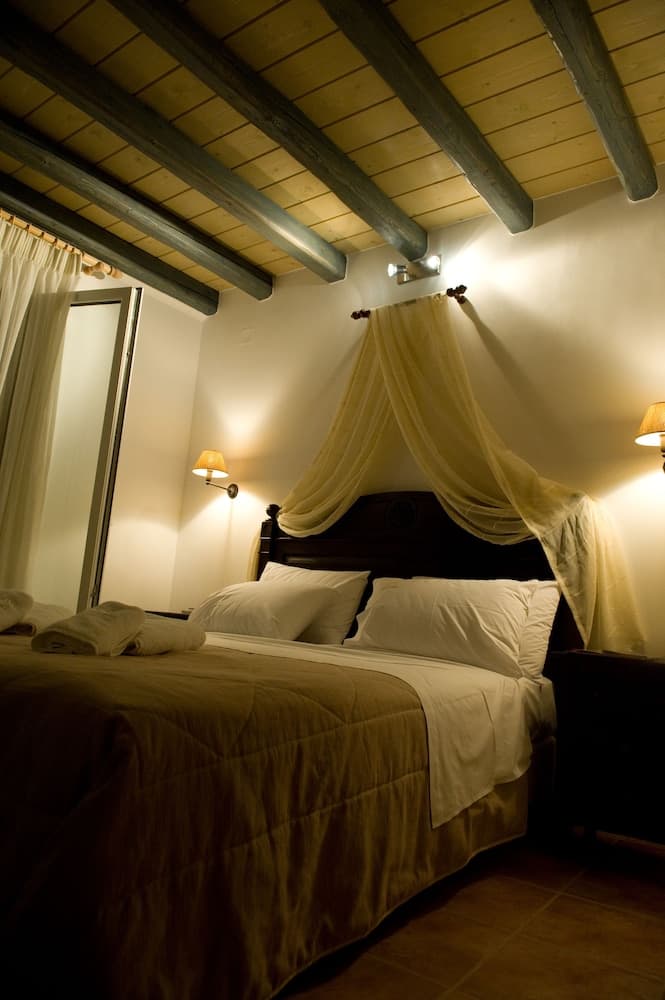 Apelon Tiritas Villas