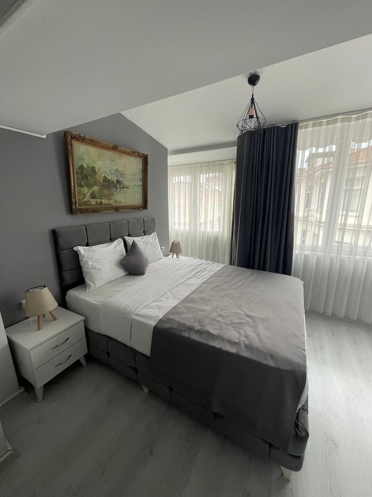 Oldmile Palace Hotel