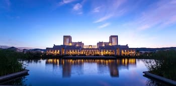 Banyan Tree Tamouda Bay