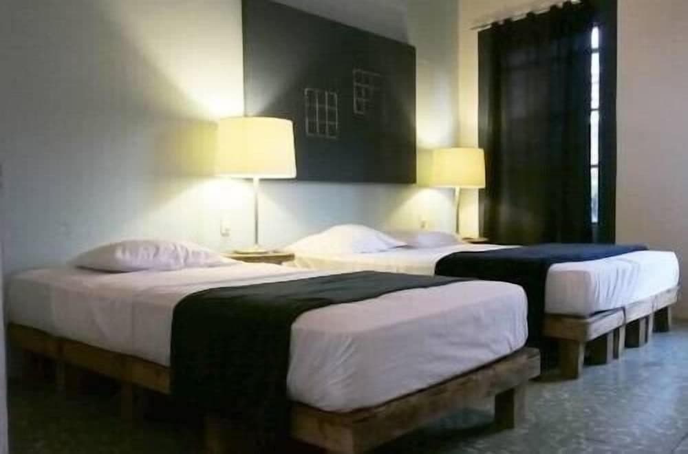 Blue Bicycle House - Hostel