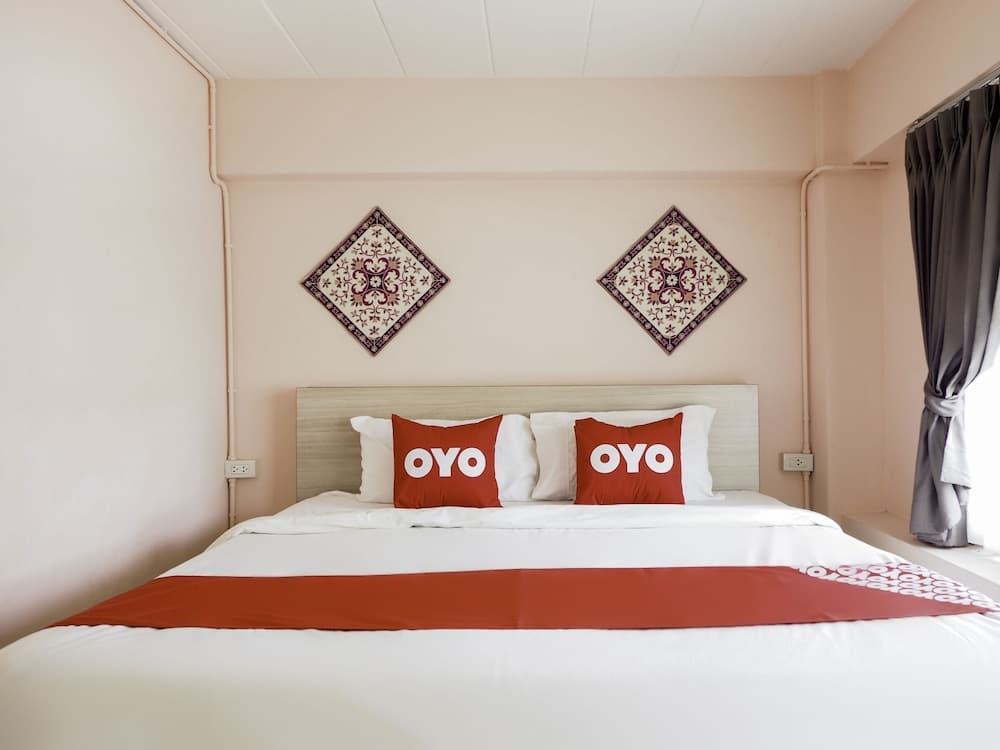 OYO 983 The Private Hotel