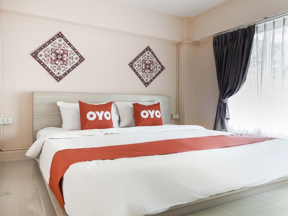 OYO 983 The Private Hotel