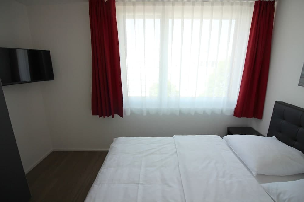 Swiss Star Zurich Airport