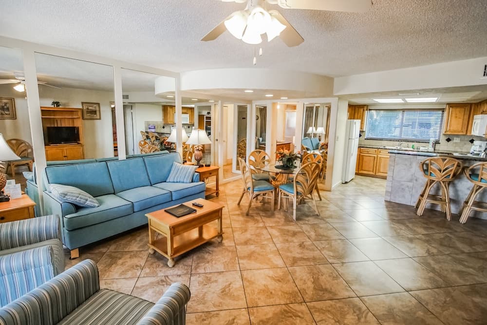 Coral Reef Beach Resort