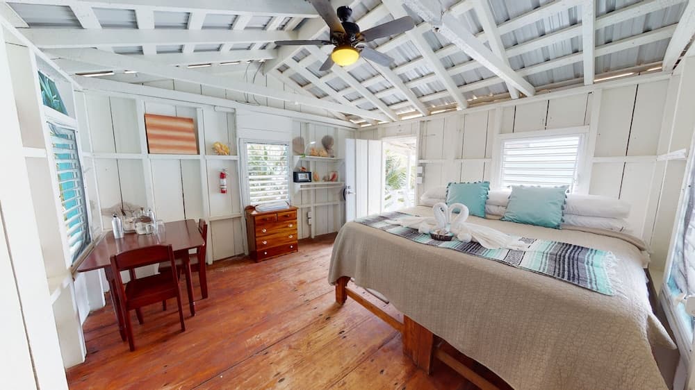 Ranguana Caye Cabanas