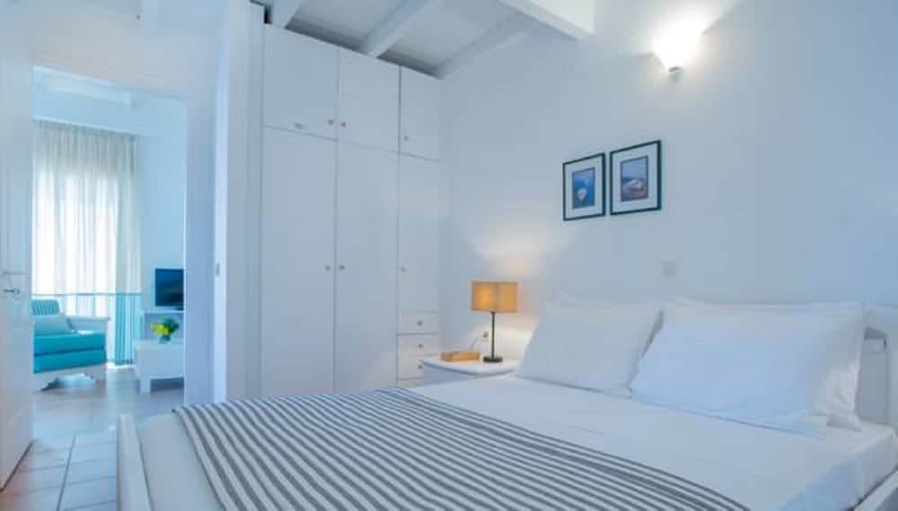 Anassa Mare Villas and Residences