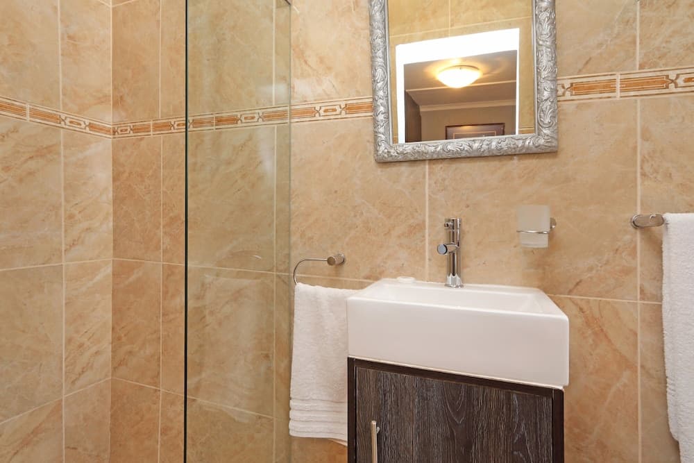 40 Winks Guest House Green Point Cape Town