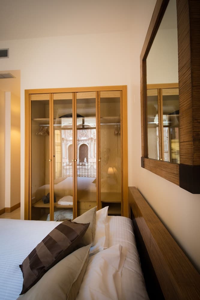 Holidays2Malaga Cathedral Apartments