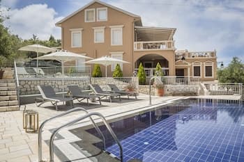 Faros Residence - Adults Only