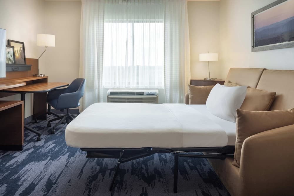 Fairfield Inn & Suites by Marriott Lincoln Southeast