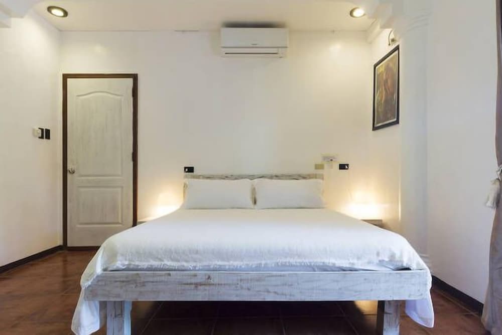 Lanterna Hotel Boracay