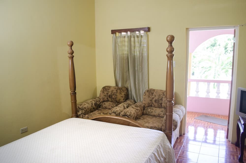 Little Shaw Park Guest House