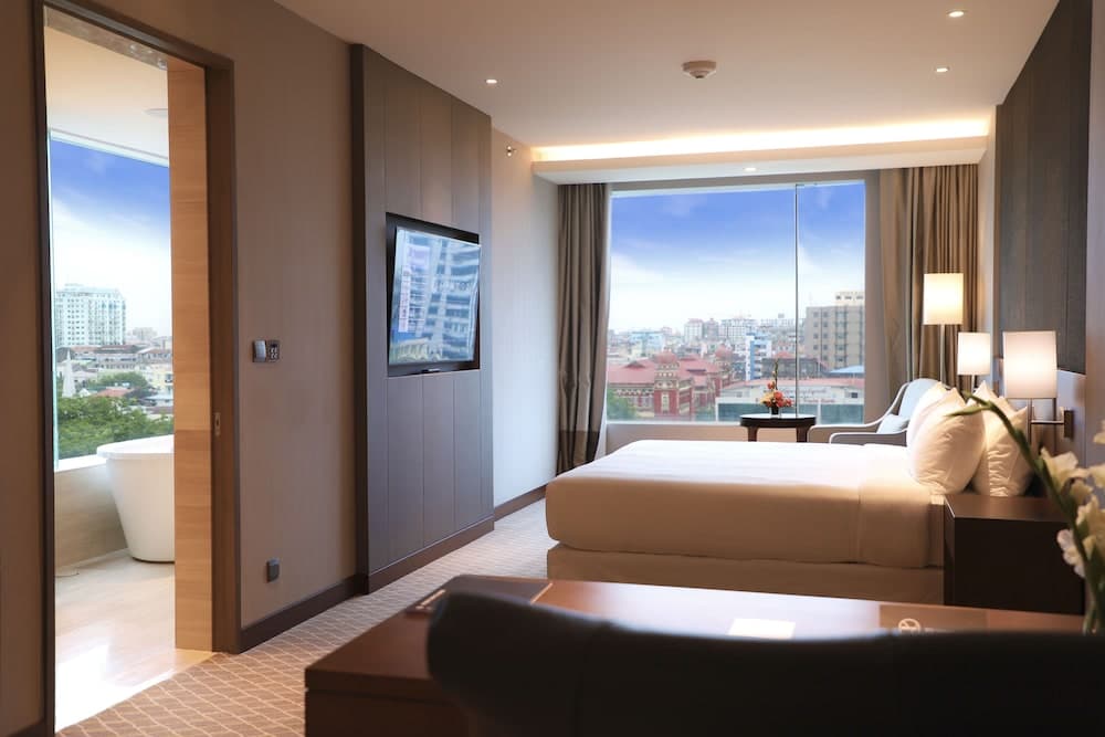 Pullman Yangon Centrepoint